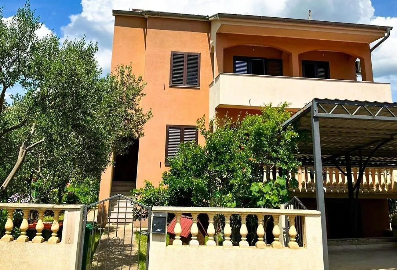 Apartments With A Parking Space Zadar - Diklo, Zadar - 16522 contacts
