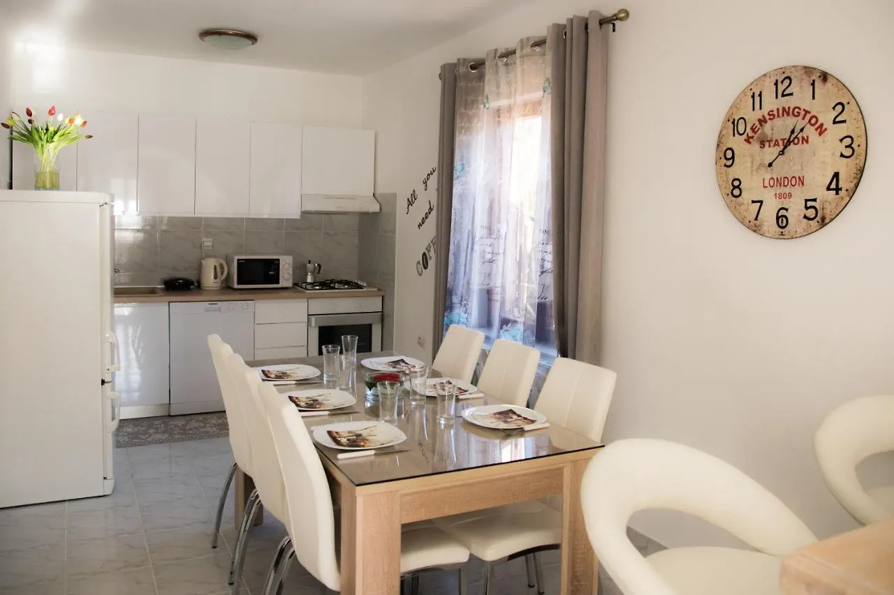 Apartments With A Parking Space Zadar - Diklo, Zadar - 16522 Croatia
